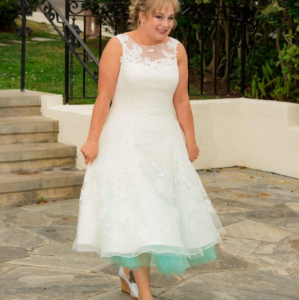 Oleg Cassini wedding dress